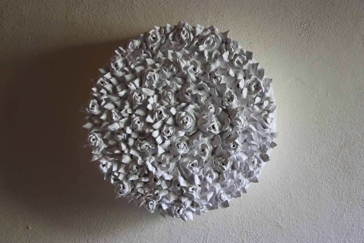 BeatrixBas's tweet image. "white rose" 37 x 37 x 8 cm, silicon on cardboard canvas, 2016