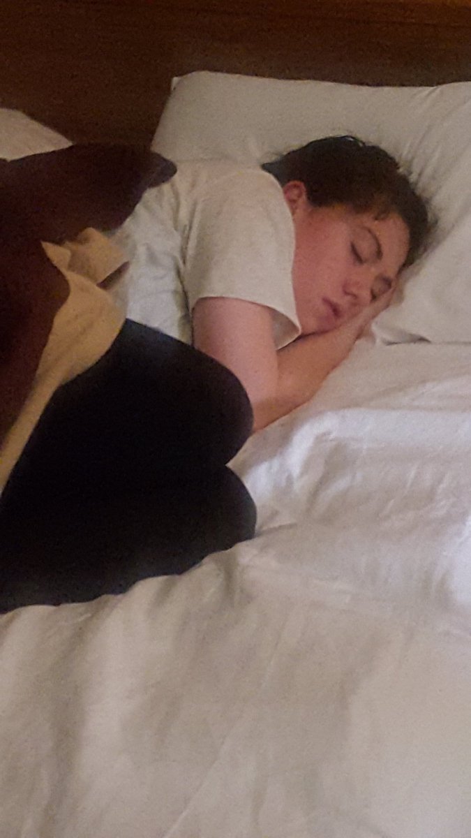 Nick_Actor's tweet photo. Aweh, so peaceful! ... be a shame if someone were to dump a bucket of ice water on her ;) . @Ollierain https://t.co/NgYPMabNrM