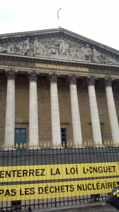 View image on Twitter