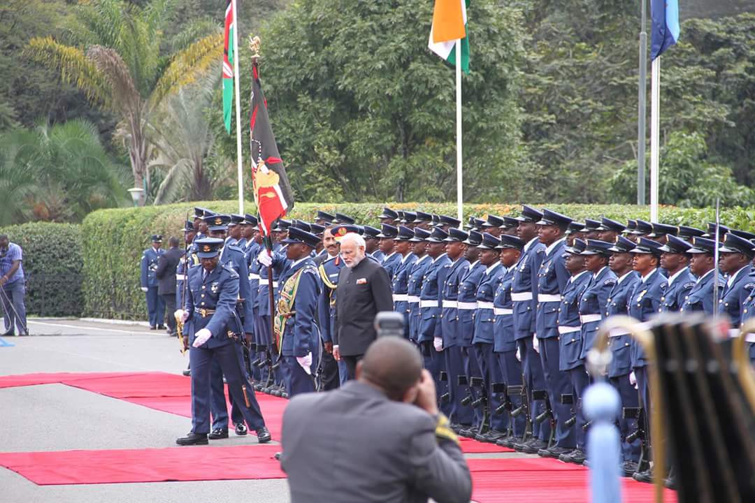 drdipakpateljgd's tweet photo. PM ModiJi  received ceremonial honours at the State House in Nairobi.#ModiInAfrica #ModiInSouthAfrica #ModiInNairobi https://t.co/dR8yf5WaHS