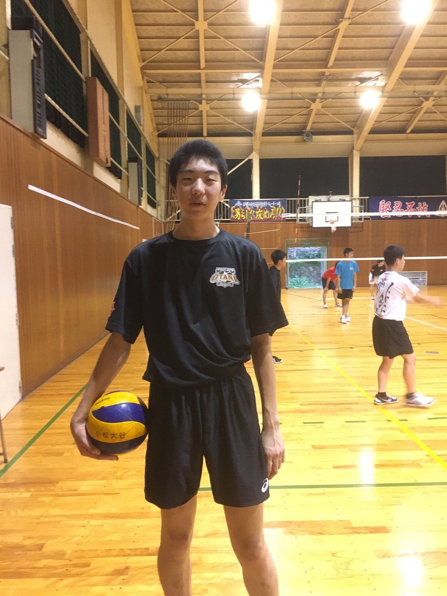 選手紹介〜 山本翔也 選手(2年)【南部中学出身】 ・身長、ポジション