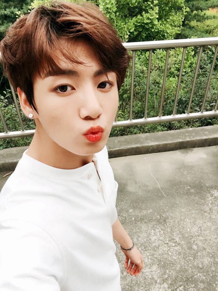 VKOOK181's tweet photo. IM https://t.co/MadgiY0D23