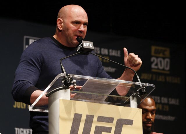 Dana White to remain with UFC following sale sports.yahoo.com/news/dana-whit…