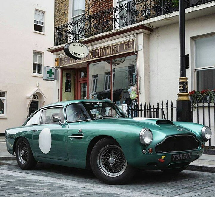 MG_generation's tweet photo. Aston Martin DB4 
https://t.co/u70PYcoVrm
#AstonMartin #DB4 https://t.co/F2RJ7TfCXU