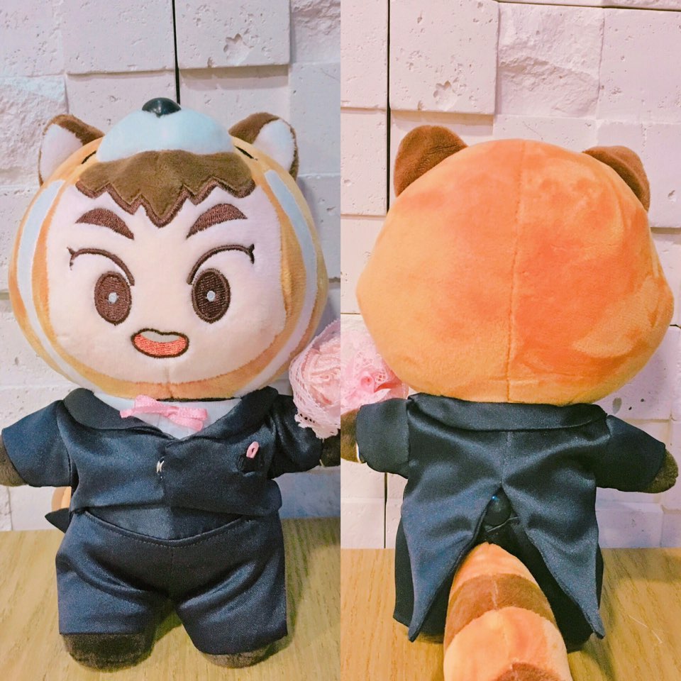 dotnstitch's tweet photo. 인형온리전(@EXO_DOLL_ONLY)에서 판매되었던 썸머웨딩세트입니다💕 제비꼬리 디테일이 너무 예뻐줍니다😊💕 자세한 내용은 블로그 참고해주세요 👉👉 https://t.co/XSKYcP1AGZ https://t.co/JHrRlekw5X