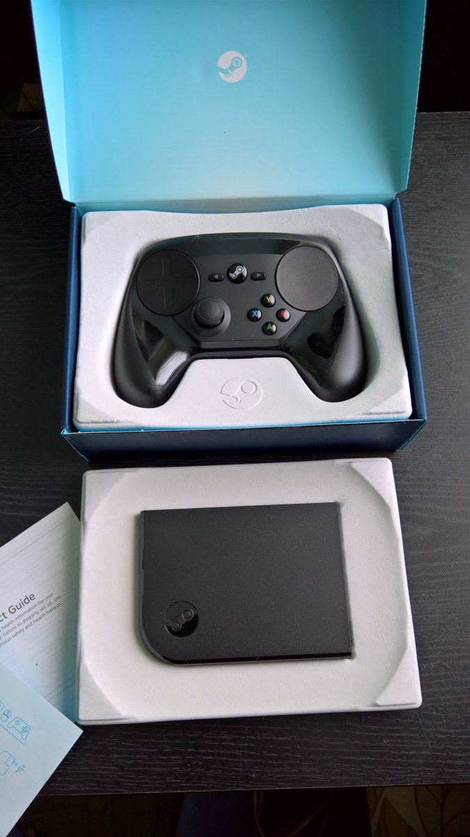Mechemsi's tweet photo. Nolife time #steamhardware #nolife #steamlink #steamcontroller https://t.co/GK3Luupiaf