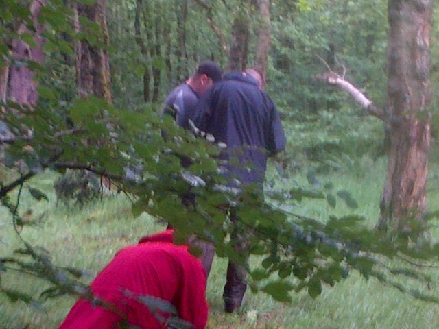 lexieloo80's tweet photo. Secret 'Pokemon Go' hunters? #3men1map #lost #thereal100 @Kiwion @PandaPatrol224 @IncognitoWolf @Vev_Teckenmyr https://t.co/9ByamGa9Xl