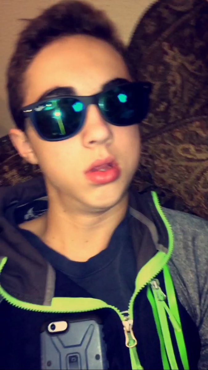 billybrett28's tweet photo. Happy birthday to my boy beanโค๏ธโค๏ธโค๏ธ #twitterlessbean https://t.co/ZENFi7sufU