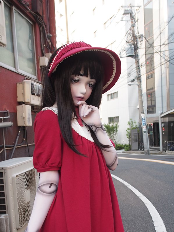 全身球体関節の塗装は『球体関節ストッキング』のタブロヲ・上野航