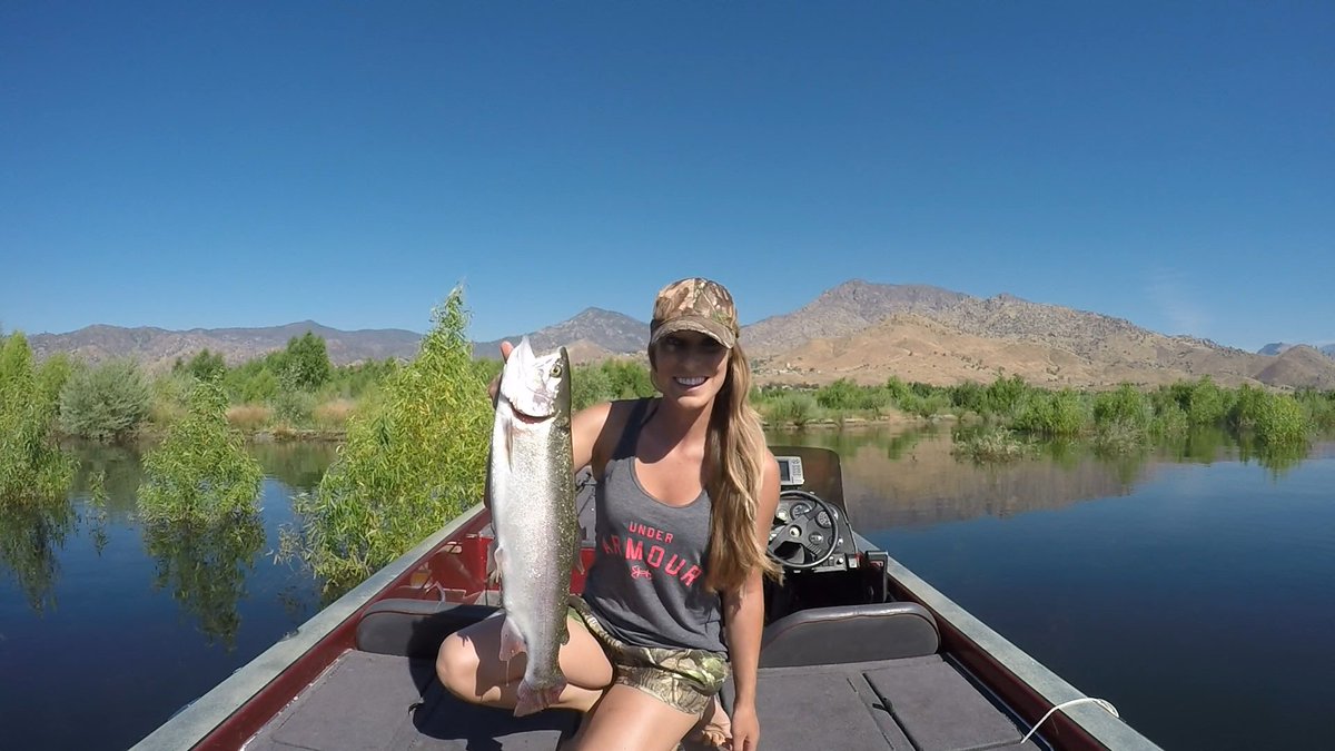 #Realtree Girl @kayla_nevius caught an awesome 5 lb. rainbow trout in CA this past weekend! Congrats!