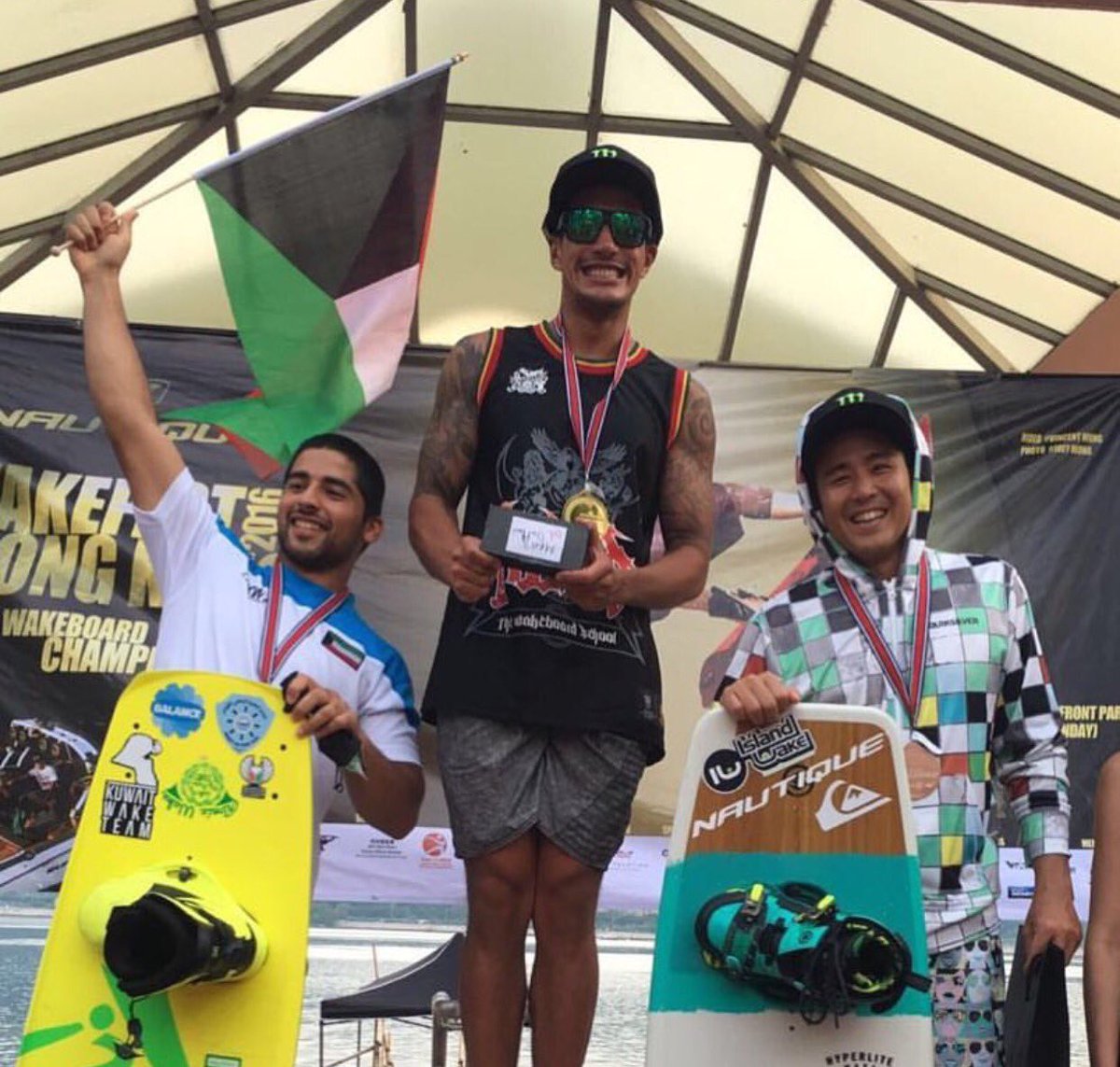 مبروك خالد المركز الثاني في بطولة هونج كونج المفتوحة للويك بورد فخورون فيك يا خالد اللاعب الخلوق ومنها للاعلى دائما