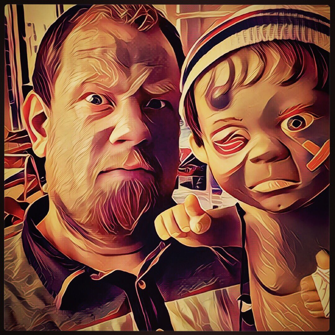 WeemadDesign's tweet photo. Having a blast using #prisma ;) #weemad #Bromance https://t.co/on4y1FfxVF