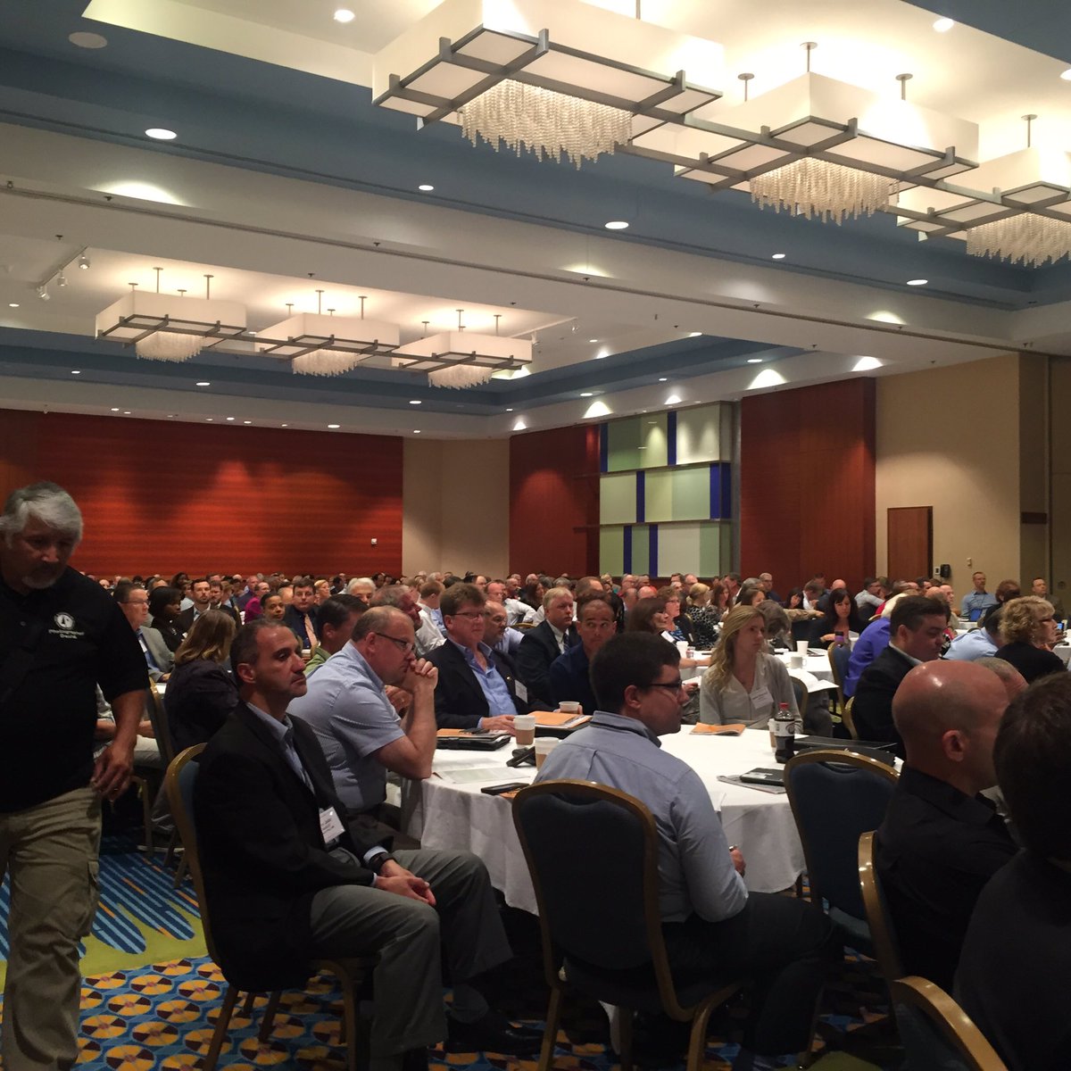 MQLe84's tweet photo. The 2016 #TRBTAM cf just kicked off with 4 VIP speakers from Co-DFL Lead of the House, FHWA, Iowa DOT, and MARTA. https://t.co/lYzdTLabf3