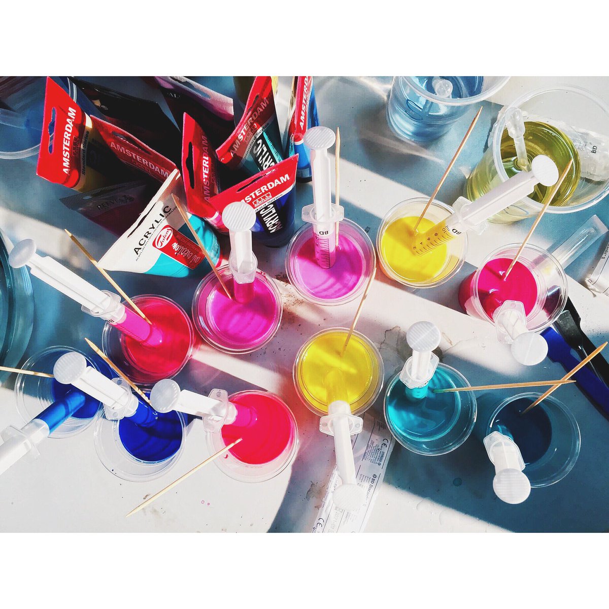 arsthanea's tweet photo. Something awesome is coming 🌈 #setdesign #analogwork https://t.co/Q7i1nqp7bB