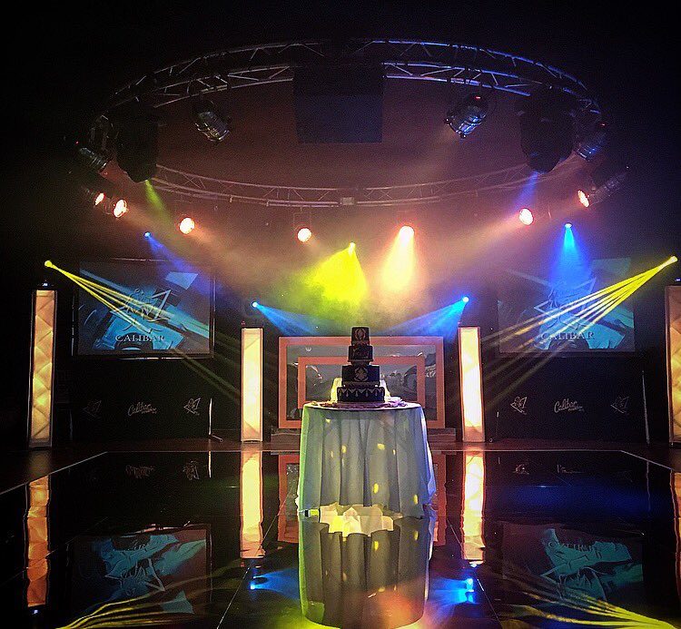 ManzSD's tweet photo. One from This weekend @HiltonSyonPark @CalibarEvents #DjManz #TeamManz #Calibar #signatureGold #mirrorfloor https://t.co/TtF1NJ2Uhk