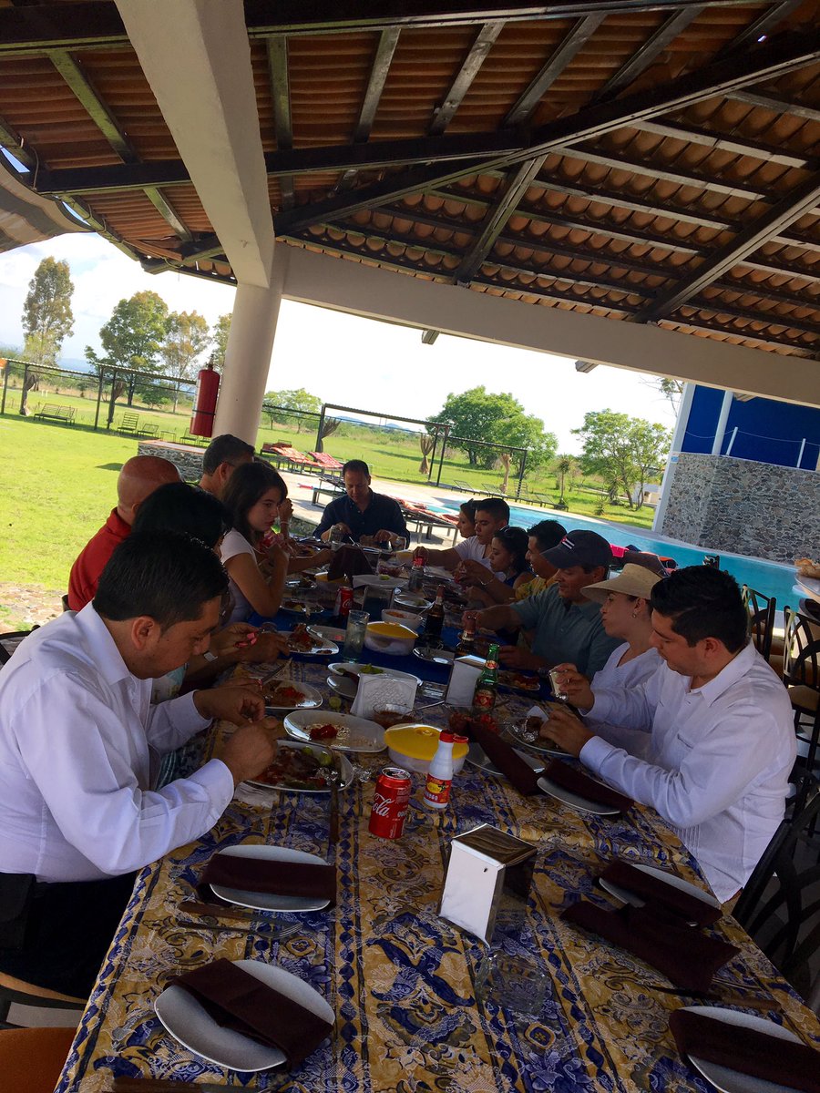 ByProget's tweet photo. Reunión de fin de semana en By Proget https://t.co/Wnis9D76gK