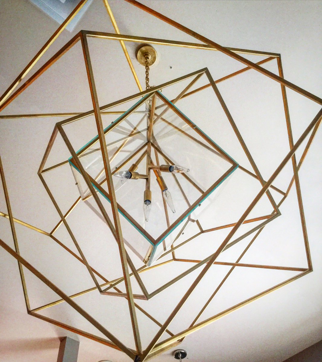 primalighting1's tweet photo. A series of angular cubes, awhimsical element.  

#homedecor #home #primalighting #vaughan #Toronto #modern https://t.co/qpotZiyrjU