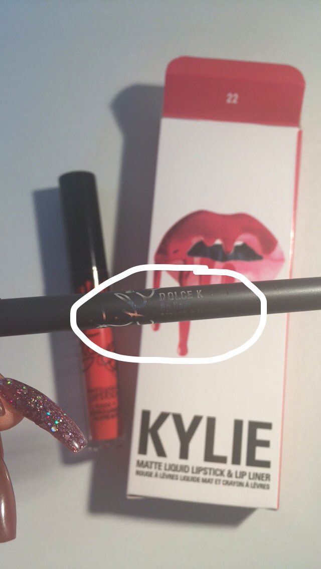 alicialeighowen's tweet photo. oi @KylieJenner fancy mugging me off a bit more??? some lip 'kit' ๐ #differentSHADE https://t.co/W3VoNRzLPq