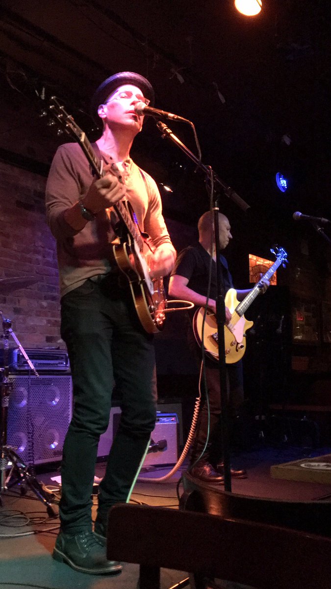 MilesEastMusic's tweet photo. Thanks @BitterEndNYC and all the fans who packed the place for an awesome night! #GhostsOfHope @ECRMusicGroup https://t.co/dyXYzgSezs