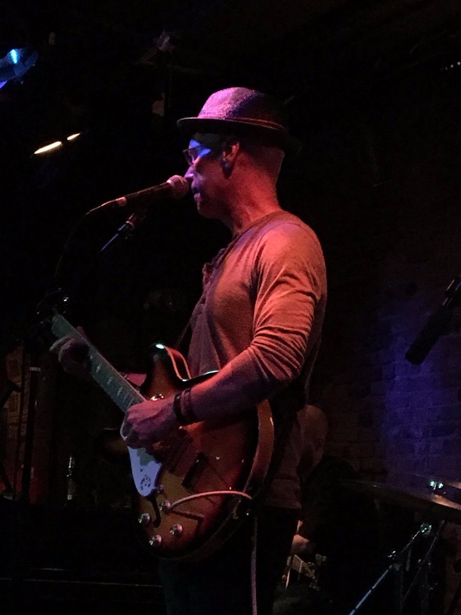 MilesEastMusic's tweet photo. Thanks @BitterEndNYC and all the fans who packed the place for an awesome night! #GhostsOfHope @ECRMusicGroup https://t.co/dyXYzgSezs