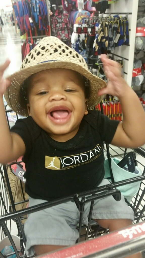 mattdavis19693's tweet image. My grandson knows life&apos;s good # get on your shit