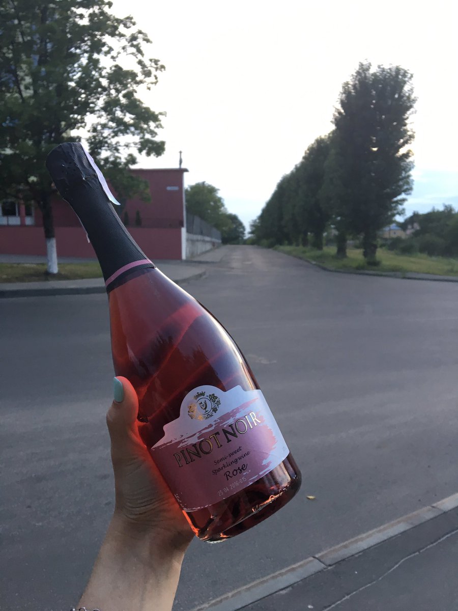 6085519's tweet photo. Круто понимать, что скоро ты накидаешься🍾🍷 https://t.co/6bnliro9TL