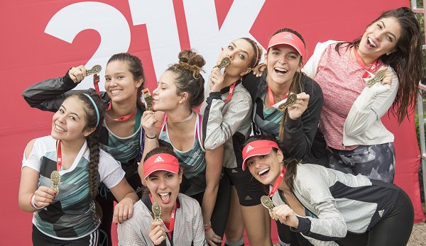 FullOutdoor's tweet photo. @xcamilagallardo corrió su primer media maratón en México como #Boostgirl Chile >> https://t.co/ImMVOSXDJY @adidasCL https://t.co/tN7jJoeiRf