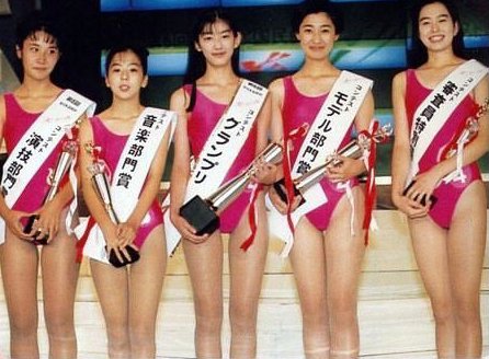 No Name Pa Twitter 先日 本当の黒歴史 は佐藤藍子に負けた一回目のデビューの時だよ とレスした呟きが 思いの外アクセス数が多かったので本来載せたかった画像を探しましたよ って事で一番左が 鈴木紗理奈 センターが佐藤藍子 一番右が米倉涼子 No Name Pa Twitter 先日 本当の黒歴史 は佐藤藍子に負けた一回目のデビューの時だよ とレスした呟きが 思いの外アクセス数が多かったので本来載せたかった画像を探しましたよ って事で一番左が 鈴木紗理奈 センターが佐藤藍子 一番右が米倉涼子