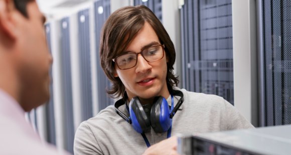 FernandoVizer's tweet image. Watch @KuveytTürk Bank cut data center migration risk with #HPE #ServerAutomation. bit.ly/29HKXJO