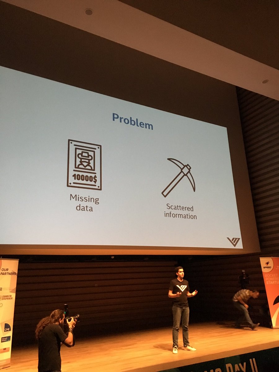 jadbrkt's tweet image. #VisionInMotion pitching the startup now on stage.