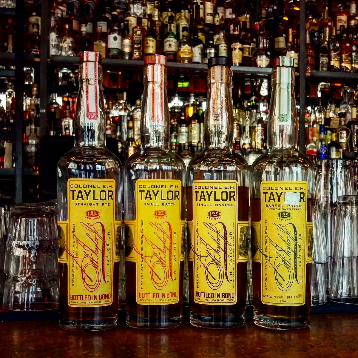 macmccormack's tweet image. made list, top #Bourbon bars in nation again! Both fan and regency McCormack's Big Whisky
gobourbon.com/best-80-bourbo…