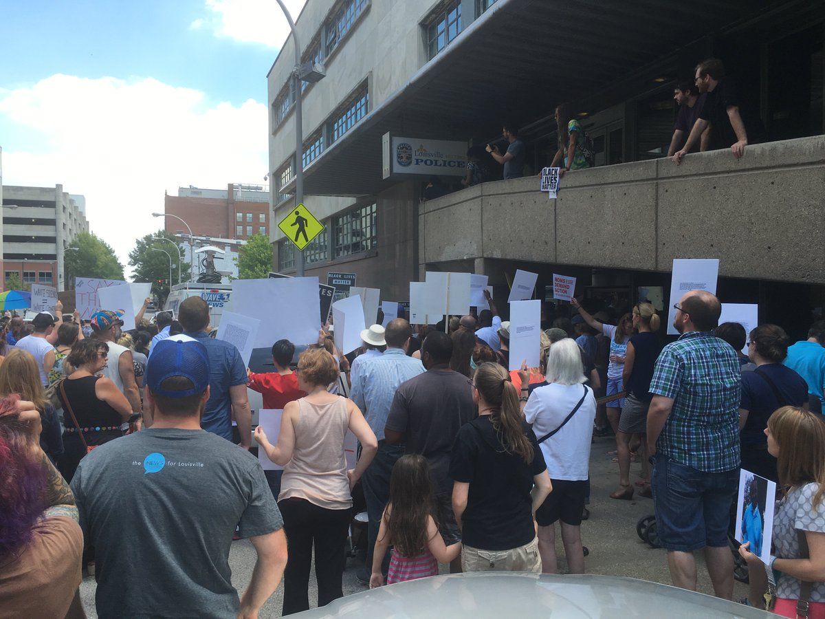 MoAmy's tweet photo. #SURJ #BLMLou #BreakWhiteSilence at LMPD headquarters https://t.co/gd1N11Vr0w