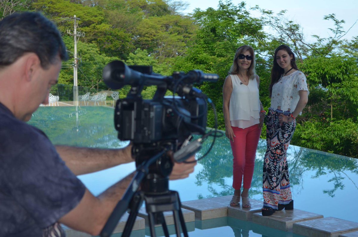 DaniMessina's tweet photo. En @MUNDOVISUALtv el próximo domingo recorremos #Tamarindo #CostaRica https://t.co/MIYHis4Ph8