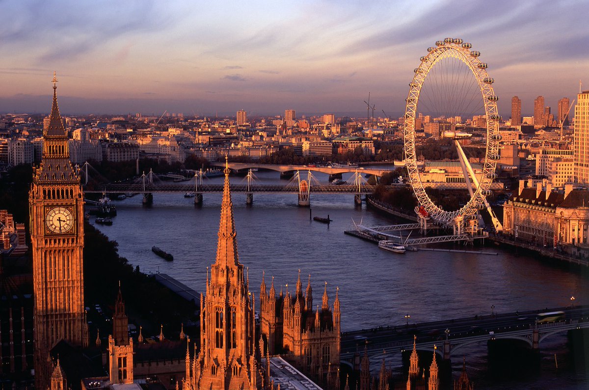 While Brexit seems triumphant New York is waiting to take it all. fondation-finance.com/Opinion-5/news…