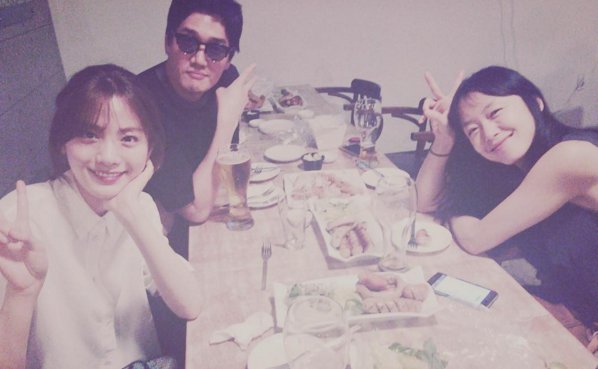 Lim_jinah91's tweet photo. 우린 첫방같이봤지요 ~ 💕 굿와이프 떨리는첫방.. 굿와이프 앞으로도 많이사랑해주세요 #굿와이프 #유지태선배님 #전도연선배님 #나나 #첫방기념샷 https://t.co/YERUlCq3c2
