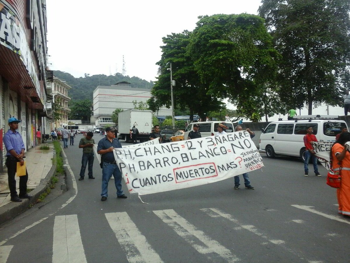 PROTESTA Y CIERRE EN LA 5 DE MAYO, INDIGENA NGABE BUGLE