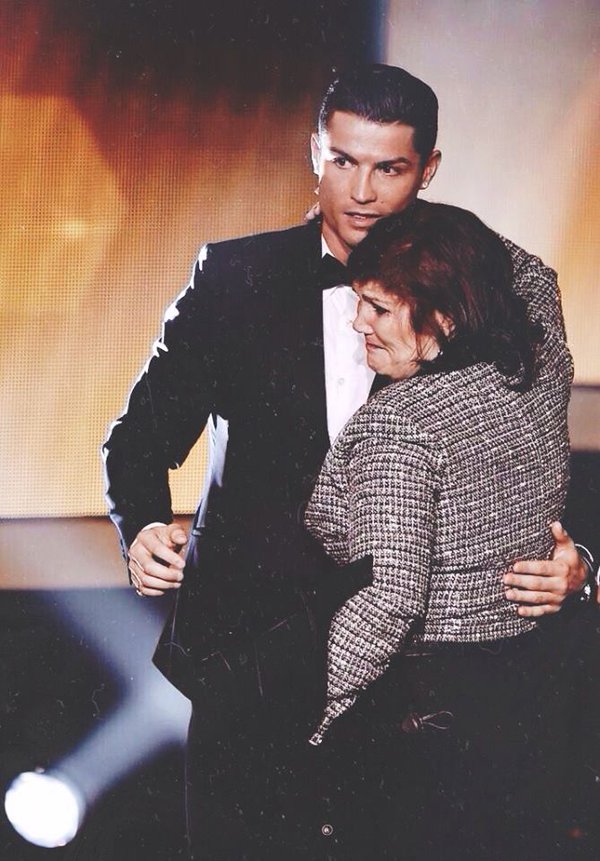 MotivacionesF's tweet image. No hay nada como el amor de una Madre...