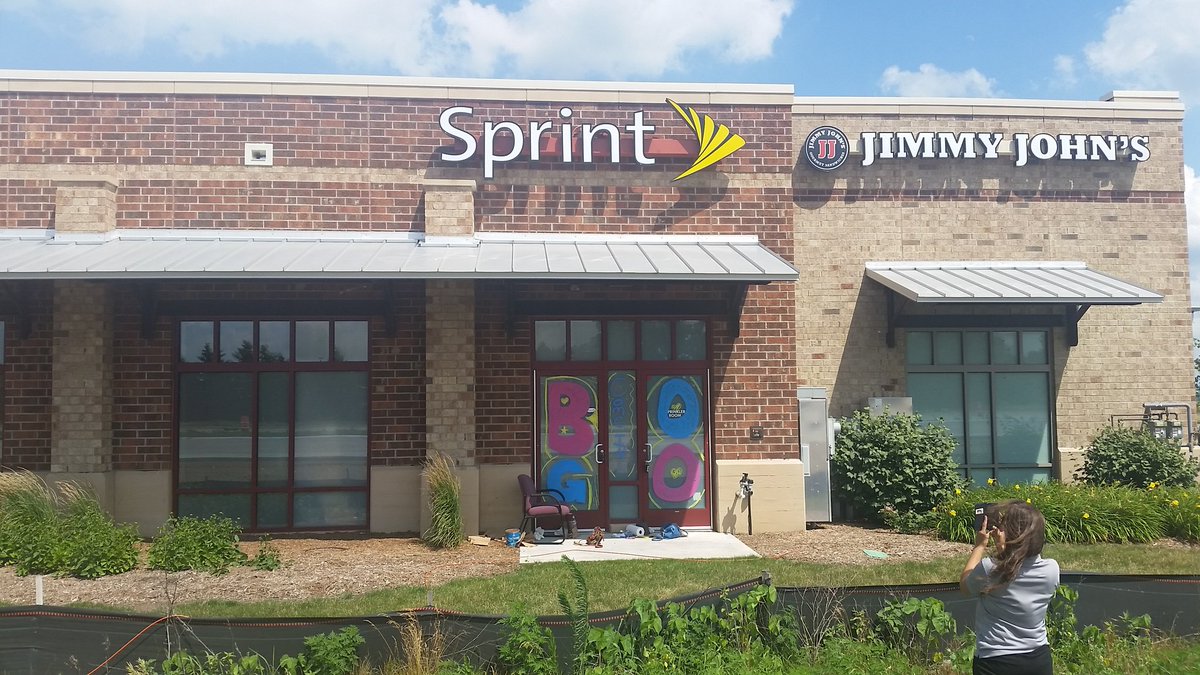 Katelyn vandersommen (@kt_sprint) on Twitter photo Let the highway drivers know what we offer ! #sprint#springoconomowoc @uwDirkZunker <a href="/uwandrews/">Andrew Smith</a> <a href="/jhyde7889/">Jessica Hyde</a> Let the highway drivers know what we offer ! #sprint#springoconomowoc @uwDirkZunker <a href="/uwandrews/">Andrew Smith</a> <a href="/jhyde7889/">Jessica Hyde</a>