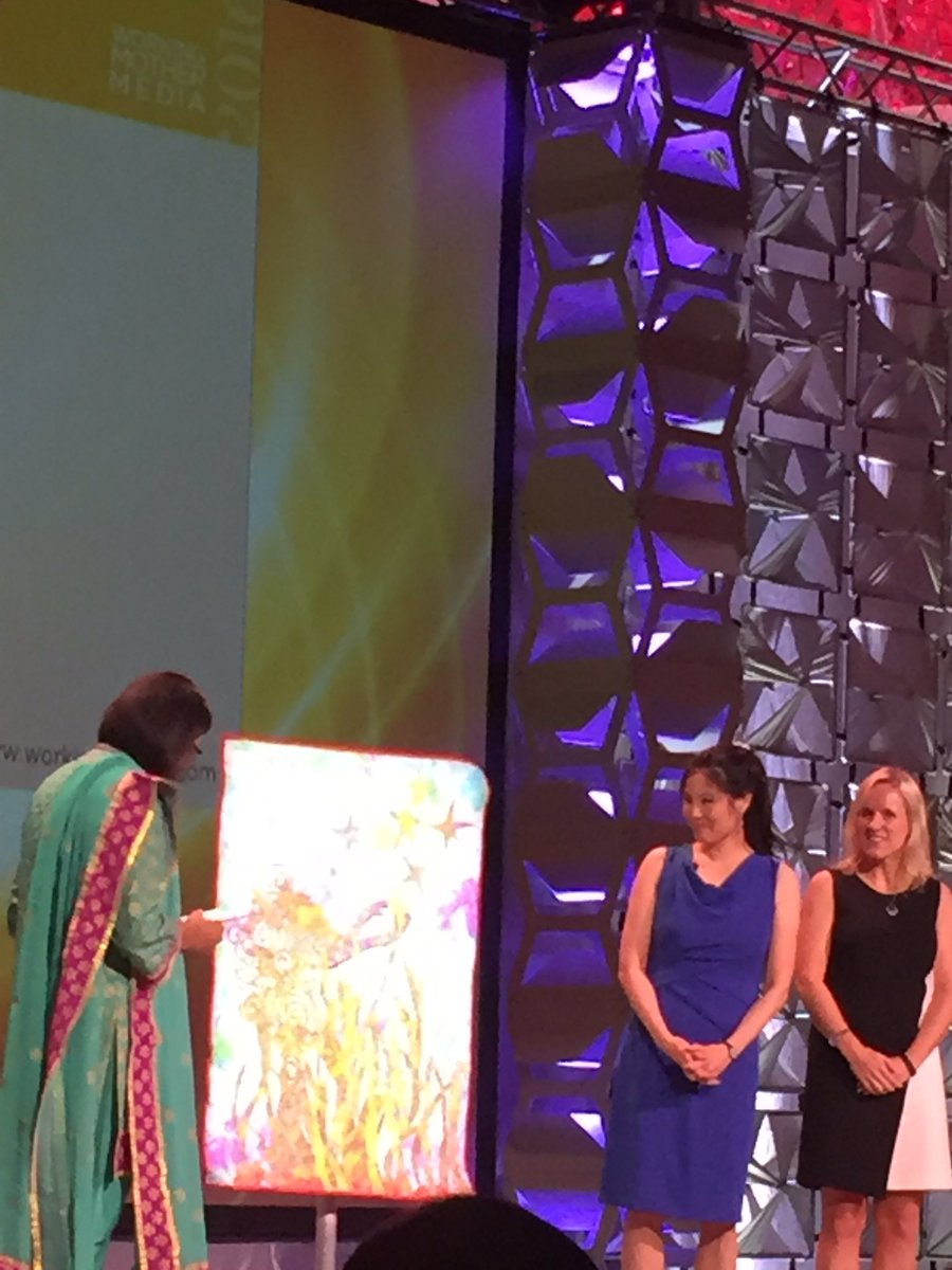 Katrina_HRM's tweet photo. @_workingmother_ Honoring Sheryl WuDunn with the Legacy Award @_WMMedia_ #WMMulticultural https://t.co/0C04hW2x96