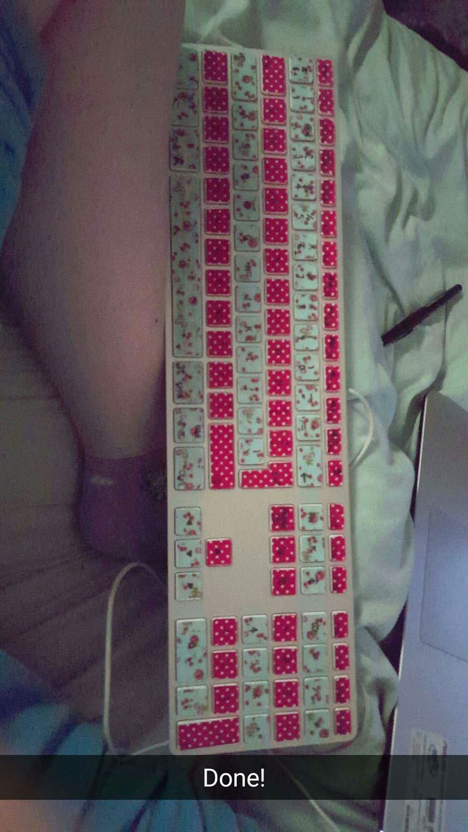 rachel_recreate's tweet photo. Had great fun last night attacking an apple keyboard with some washi tape! #upcycle #UpcycleRevolution https://t.co/m5s8OErFlq