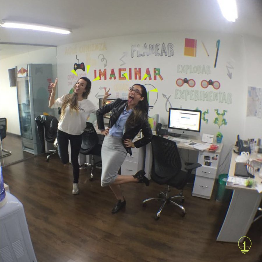 1Optimize's tweet image. Les presentamos nuestro espacio de trabajo, donde generamos ideas y estrategias para tu empresa.  #1Optimize