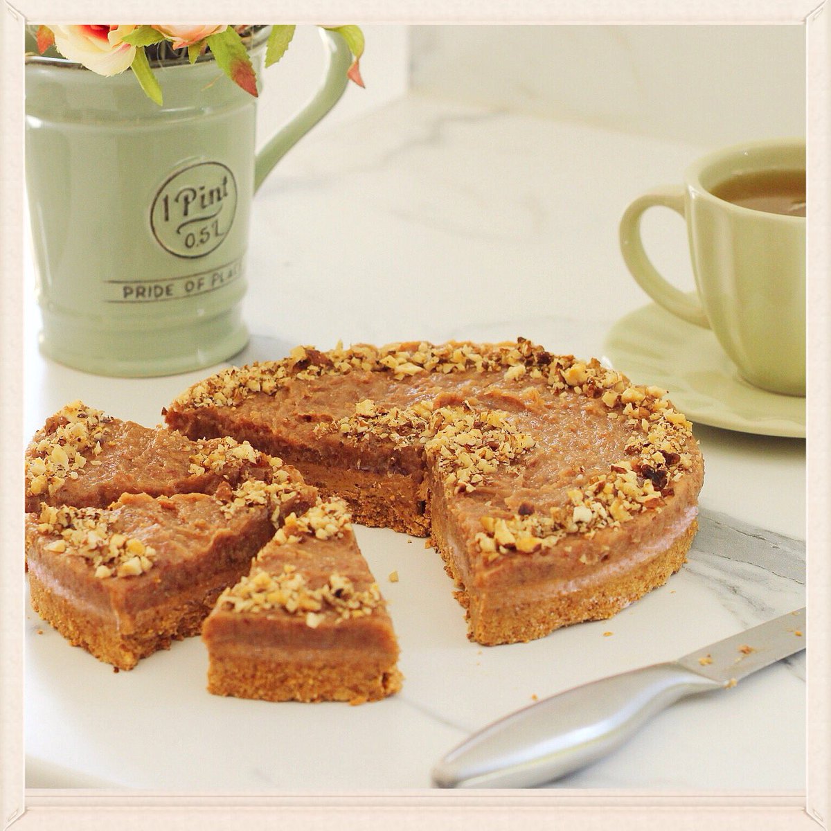 ahealthmatter's tweet photo. NEW RECIPE ❤️ Salted Caramel &amp; Peanut Butter Tart ❤️ https://t.co/dlZAR8sBjE #vegan #glutenfree #blogger #foodie https://t.co/VzD40wvsR2