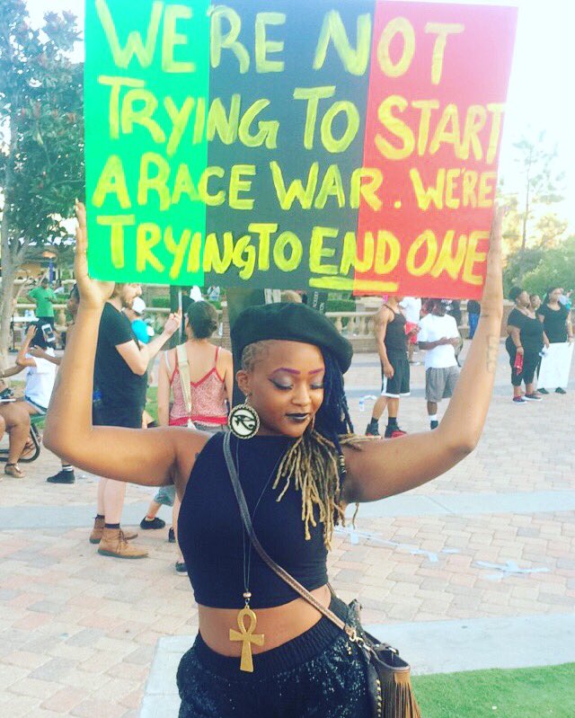 DutchDaDutchess's tweet photo. #OklahomaBlackIsDope #BlackLivesMatters #DutchDaDutchess #Rapper #OklahomaProtest #Peaceful #OneLove #BLMOK2016 βπΎπ https://t.co/RPeO2k8eGI