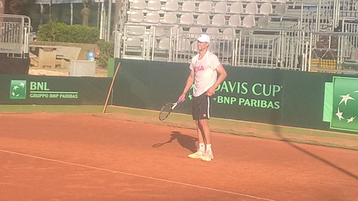 federtennis's tweet photo. Italia-Argentina, a Pesaro primi allenamenti degli azzurri #IoTifoItalia #ITARG #DavisCup https://t.co/wyYhsoBikt https://t.co/x3gHTI5qX4