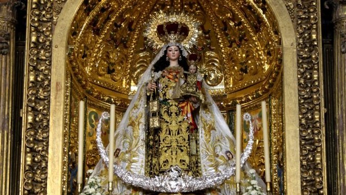 procesionescord's tweet photo. Fotografías: Novena del Carmen de San Cayetano: https://t.co/licQEDhj0x https://t.co/okRzC0LXw3