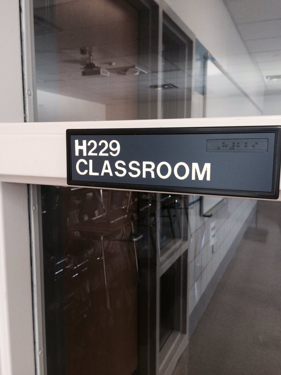 MrsIsbell_RHS's tweet photo. My new home at RHS! Can't wait! #ihaveawindow #rhsEnglishI https://t.co/FvaV8BFD2v