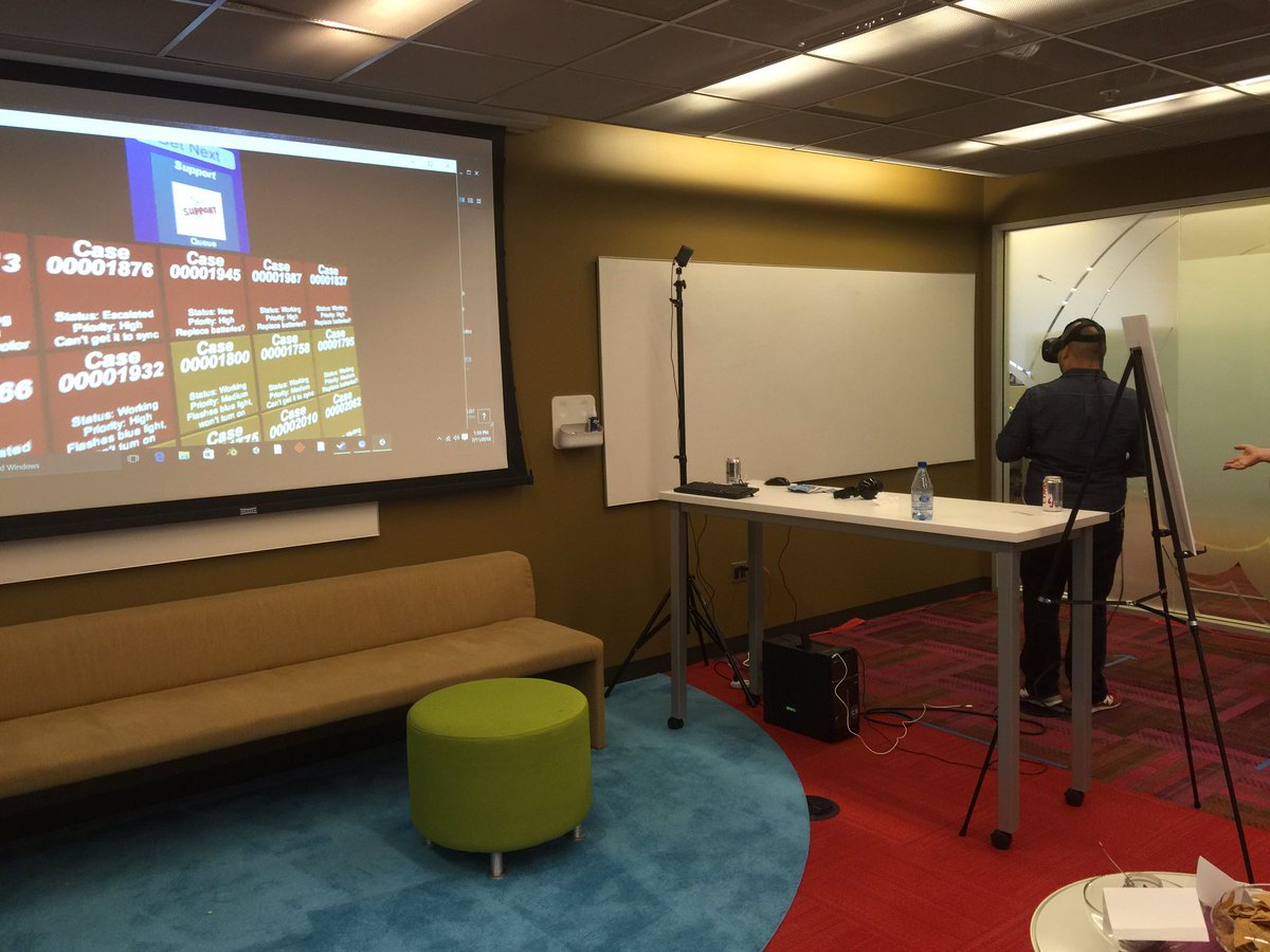 charlieisaacs's tweet image. Hey @amber9904 someone just assigned you a @ServiceCloud Case via an @htc #vive integration @salesforce #futureslab