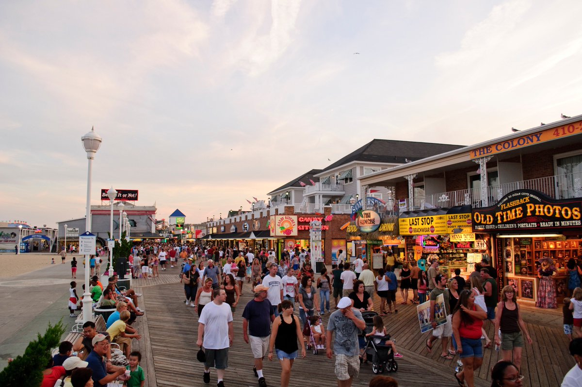 BetterUpdates's tweet image. See our Summer #TravelHacker itinerary on Ocean City, MD at onbetterliving.com/ocean-city-md-…← #travel #ad #ttot @KAYAK