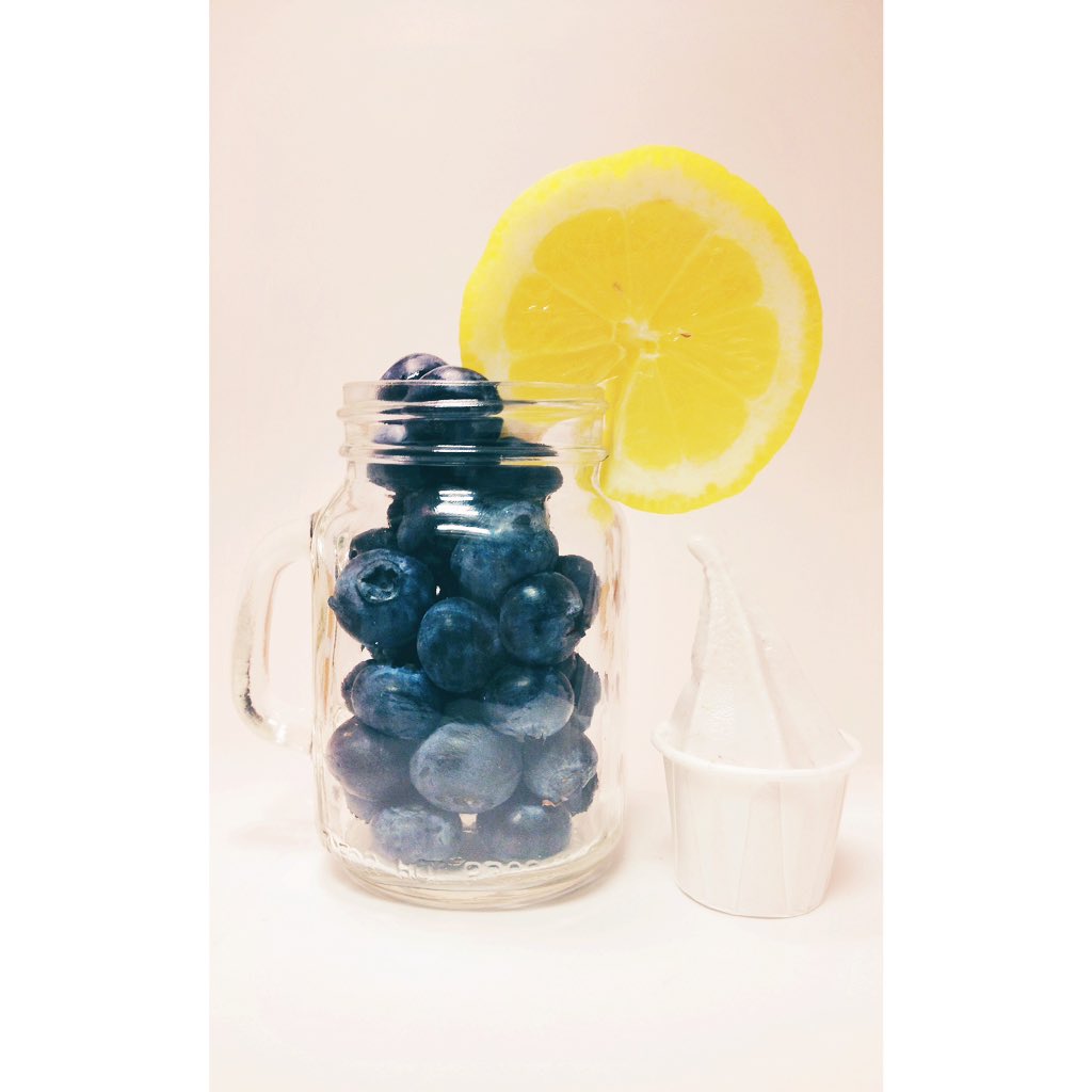 🔵🍋🍦 Blueberry Lemon is here! Made with organic blueberries and fresh lemons! #GoBerry #organic #fresh #froyo #local