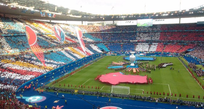 UnEuroEnPoche's tweet photo. Aie. https://t.co/nNPtvdhRhr #UEEP #Euro2016Final #EURO2016 https://t.co/azGa3QyqWq